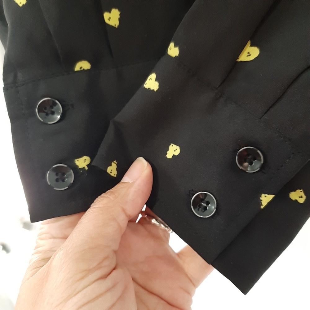 Kensie Hearts Print Long Sleeve Black Shirt SizeM